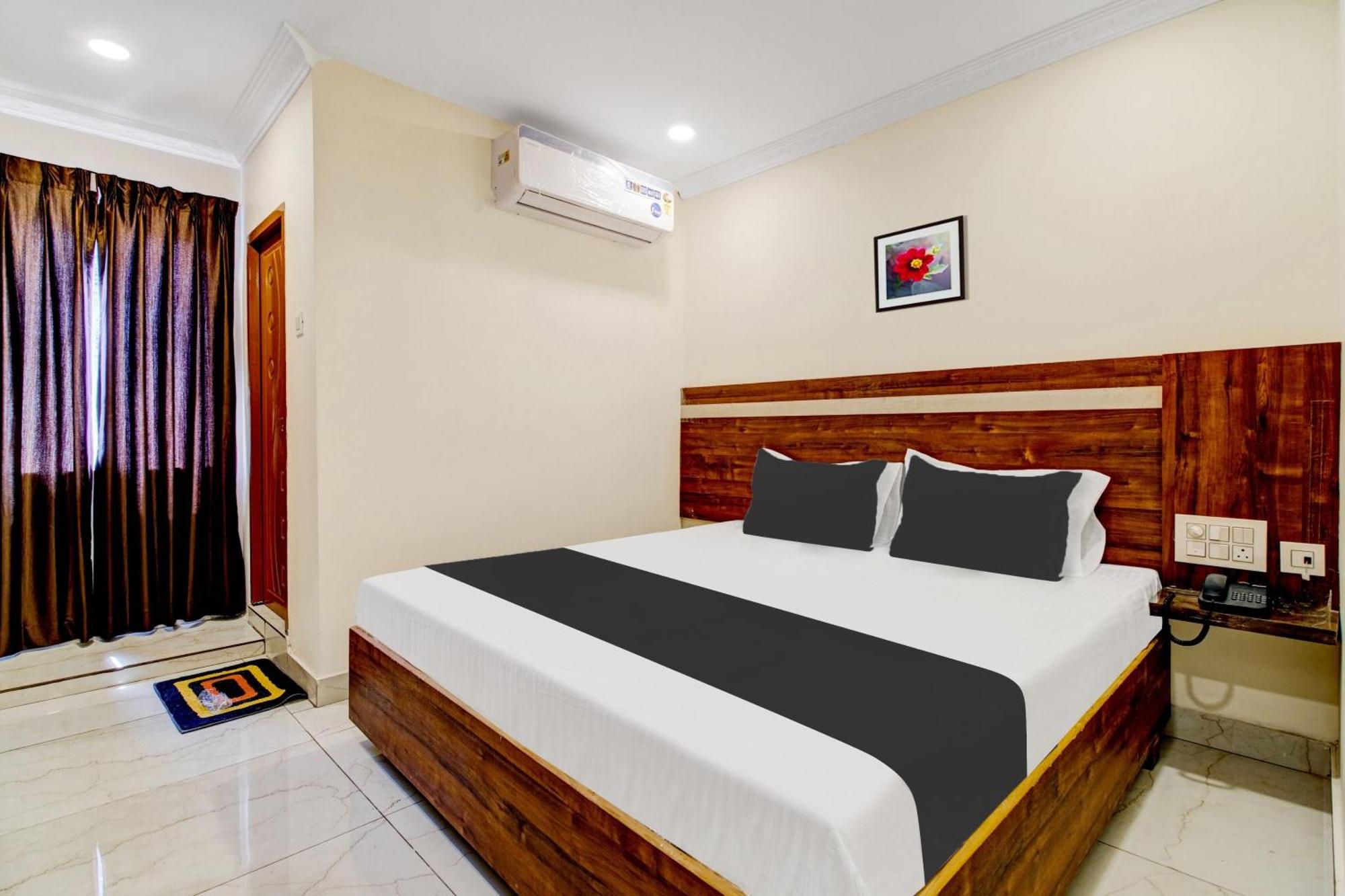 Hotel O Leela Elite Vijayawāda Buitenkant foto