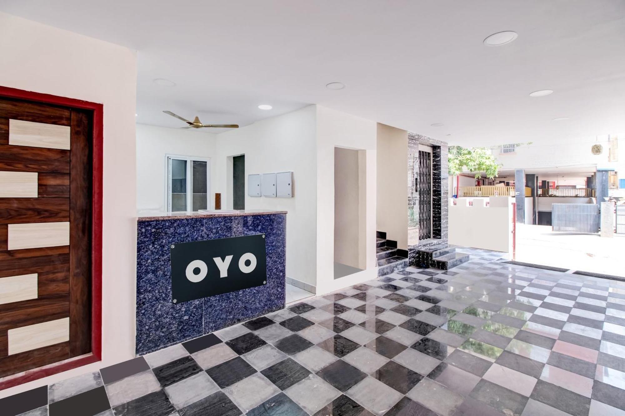 Hotel O Leela Elite Vijayawāda Buitenkant foto