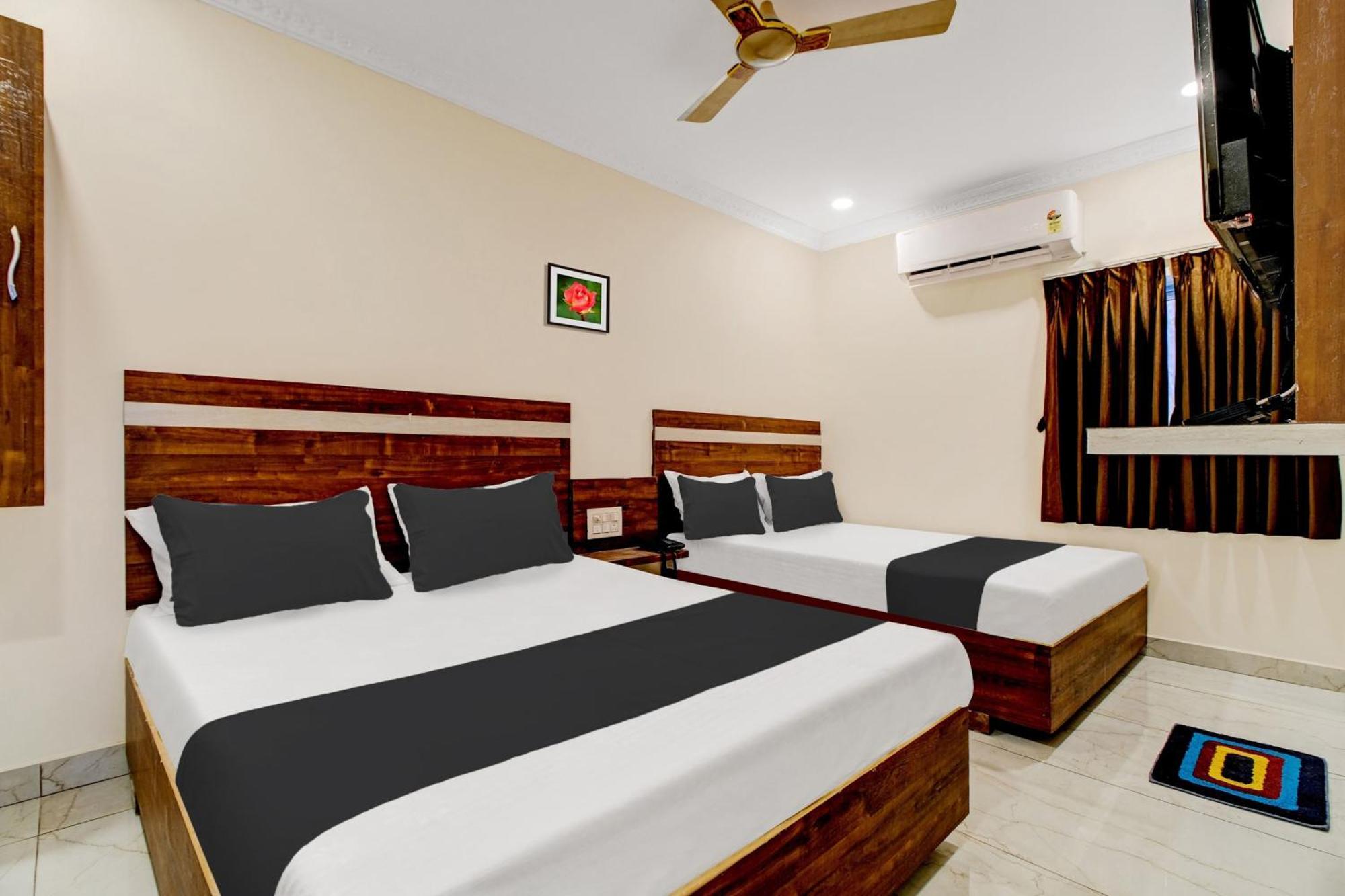Hotel O Leela Elite Vijayawāda Buitenkant foto